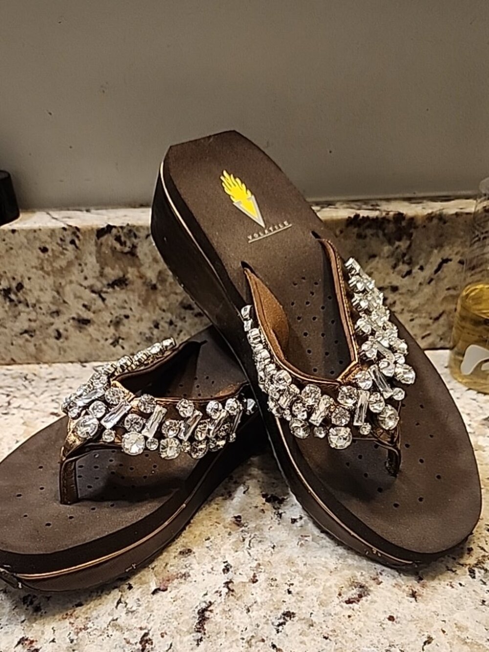 Volatile Platform Sandals Jeweled Bronze Metallic Python Womens Size 8